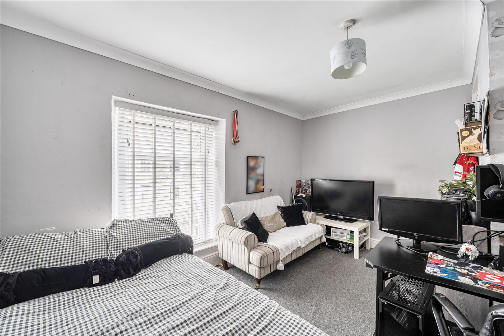 Courtney Street, Manselton, Swansea, SA5 9NY